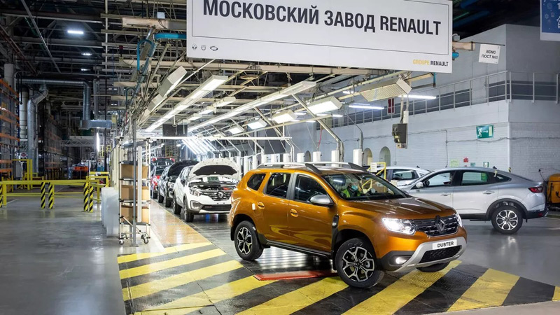 Renault продает свою долю за рубль